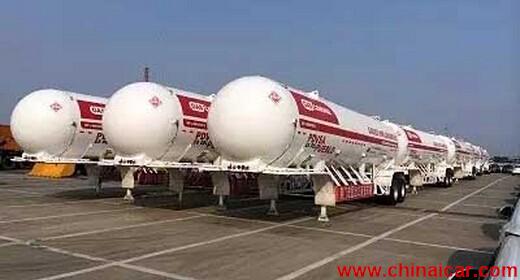 中国首次出口南美洲ASME标准LPG罐车62辆
