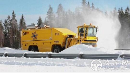挪威TV2000型清雪专用车每分钟清雪200吨